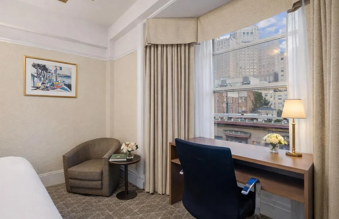 Cornell Hotel de France-1